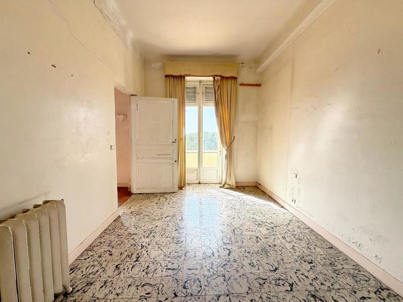 Appartement bourgeois - 174 m² - 6 pièces