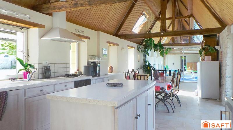 Propriété - 346 m² - 11 pièces