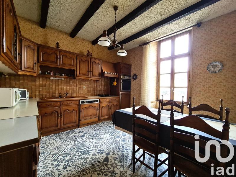 Maison - 192 m² - 10 pièces