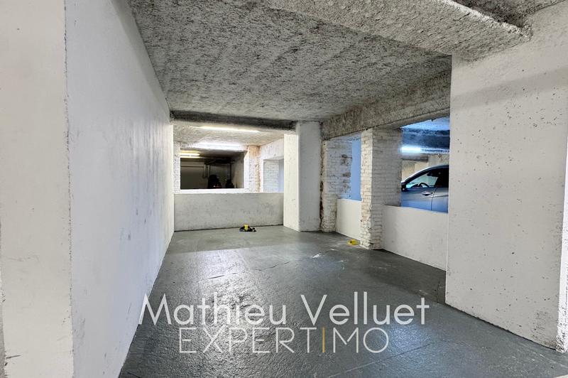 Parking / Garage - 22 m²