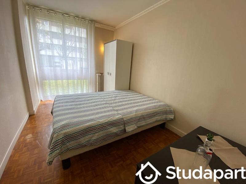 Chambre - 12 m² - 1 pièce