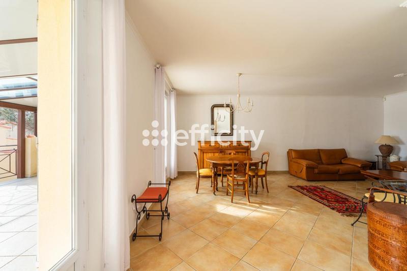 Villa - 160 m² - 5 pièces