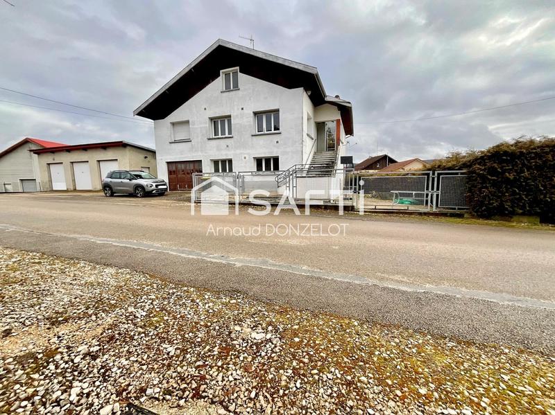 Maison - 166 m² - 7 pièces