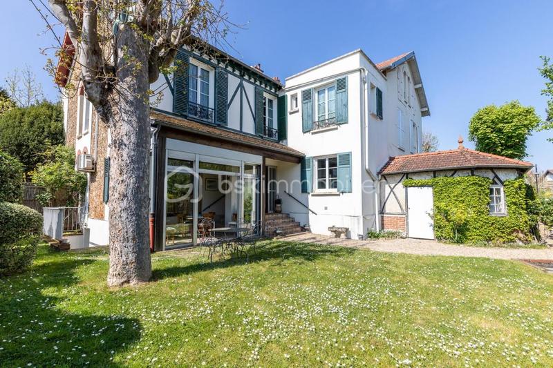 Pavillon - 120 m² - 6 pièces