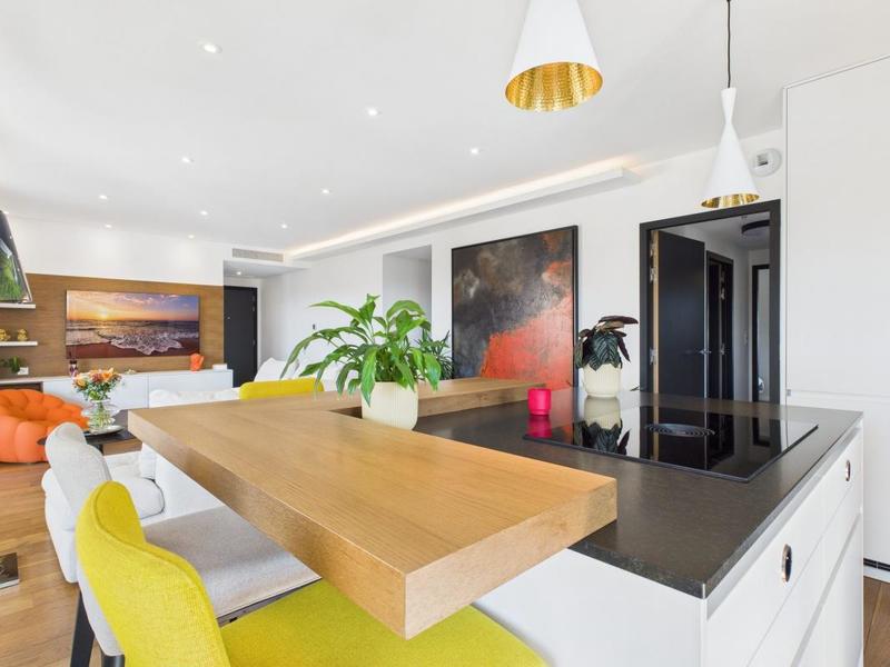 Appartement - 94 m² - 4 pièces