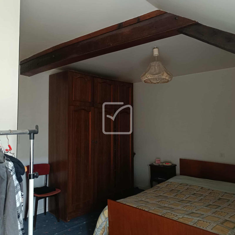 Propriété - 185 m² - 8 pièces