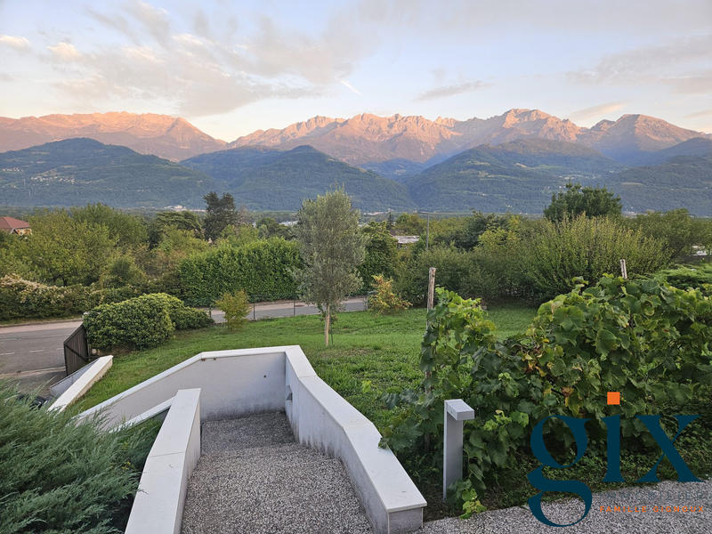 Maison - 149 m² - 7 pièces