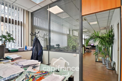 Bureau - 140 m² - 5 pièces