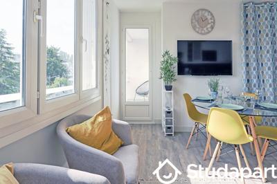 Chambre - 10 m² - 1 pièce