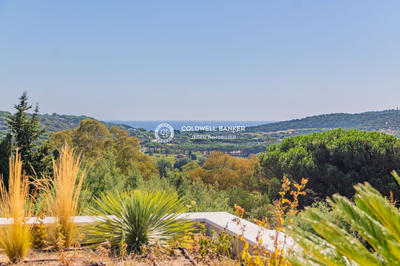 Villa - 614 m² - 10 pièces