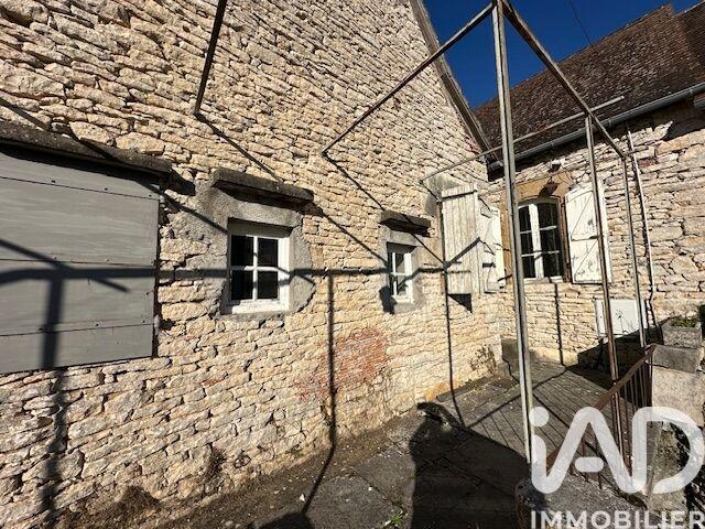 Maison de village - 94 m² - 4 pièces