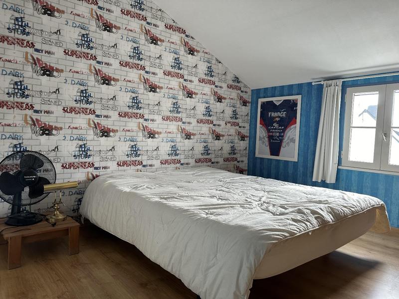 Maison - 248 m² - 11 pièces