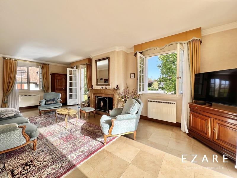 Maison - 166 m² - 6 pièces