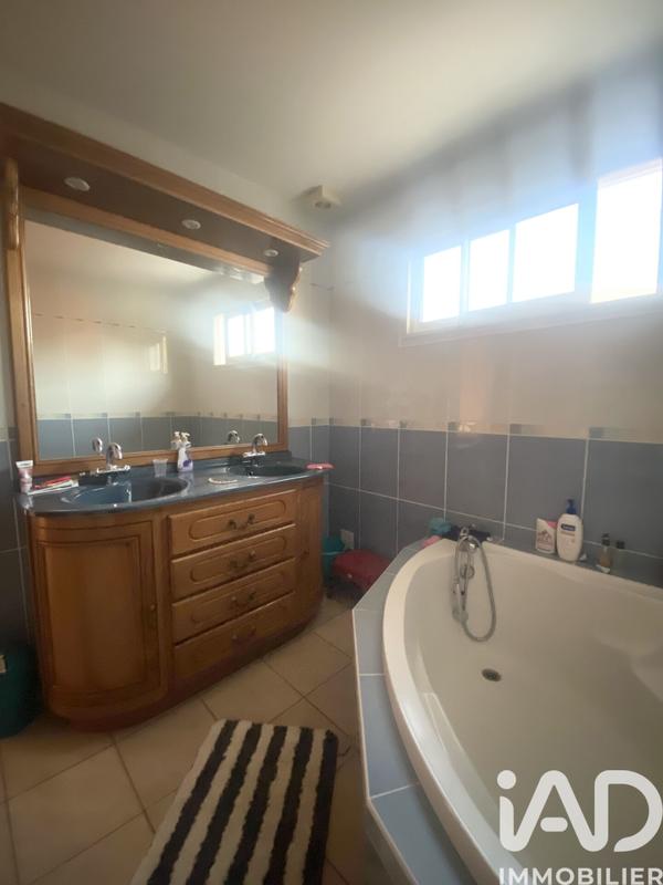 Maison - 198 m² - 5 pièces