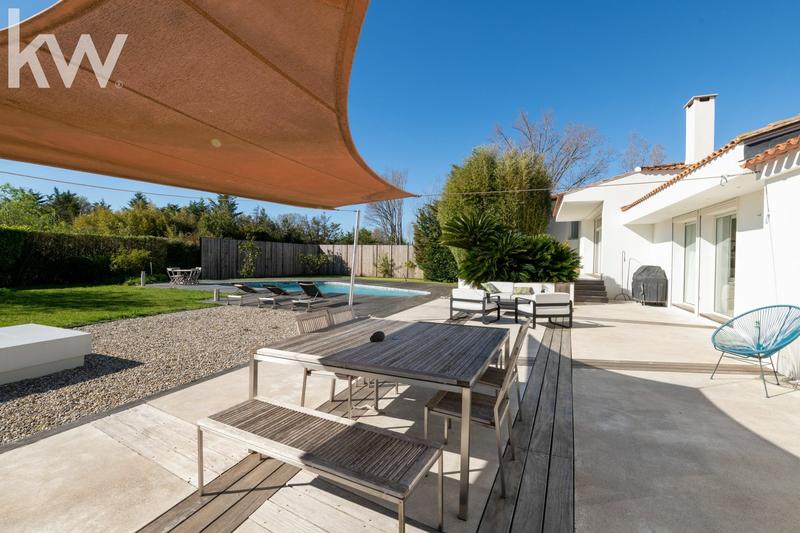 Maison - 295 m² - 7 pièces