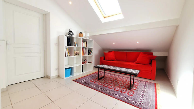 Maison - 181 m² - 5 pièces