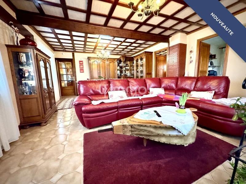 Maison - 198 m² - 7 pièces