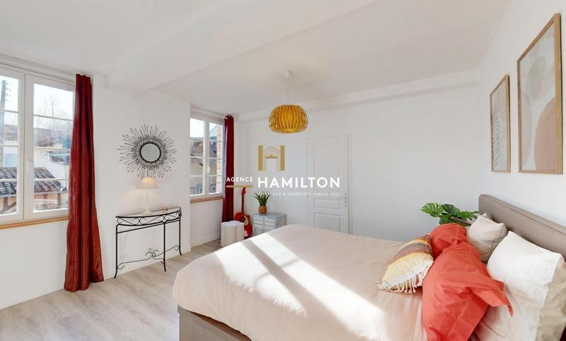 Maison de campagne - 532 m² - 11 pièces