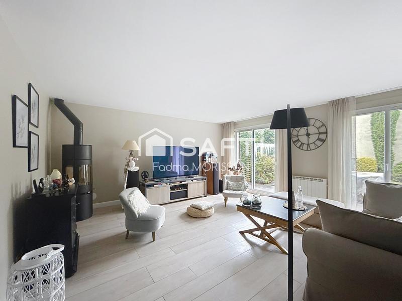 Maison - 207 m² - 7 pièces