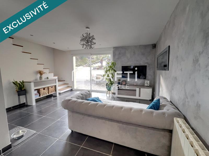 Maison - 99 m² - 6 pièces