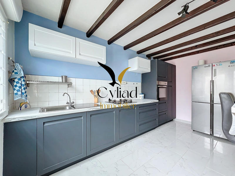 Maison - 92 m² - 4 pièces