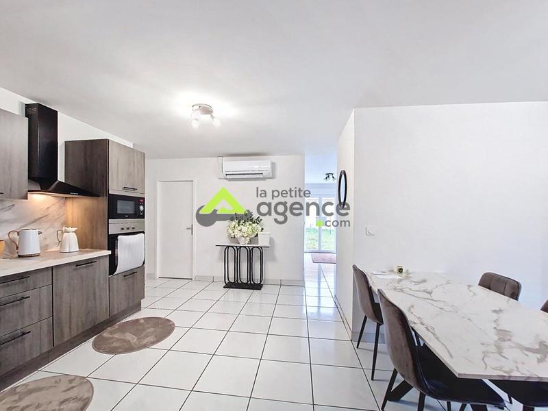 Pavillon - 90 m² - 4 pièces