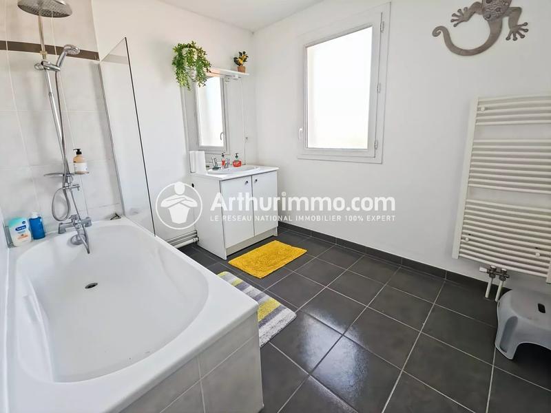 Maison - 95 m² - 4 pièces