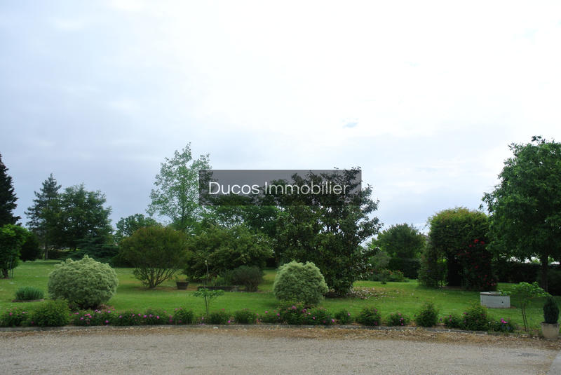 Maison - 460 m² - 10 pièces