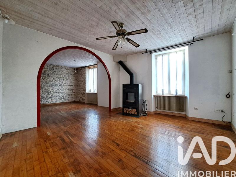 Maison - 90 m² - 5 pièces