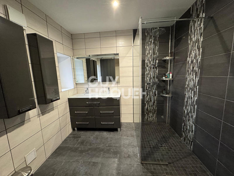 Maison - 120 m² - 5 pièces