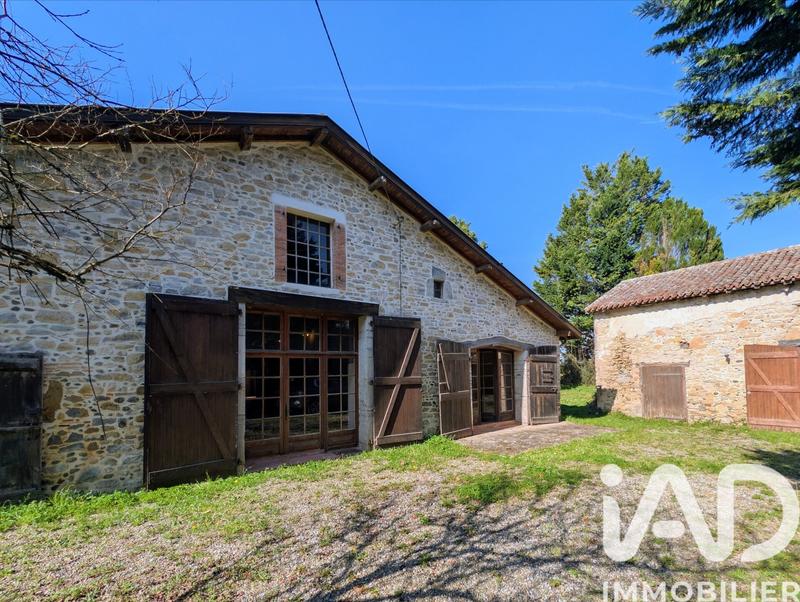 Maison - 350 m² - 11 pièces