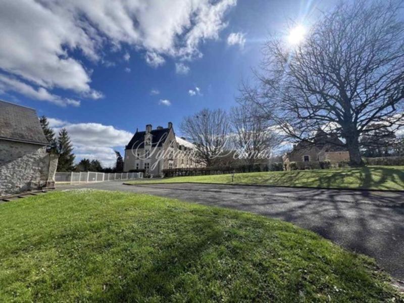 Château - 2 000 m² - 50 pièces