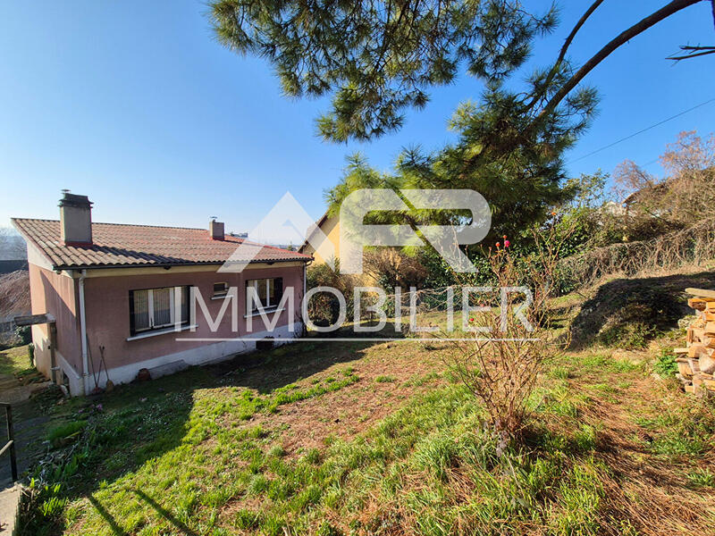 Maison - 100 m² - 5 pièces