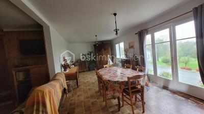 Maison - 150 m² - 8 pièces