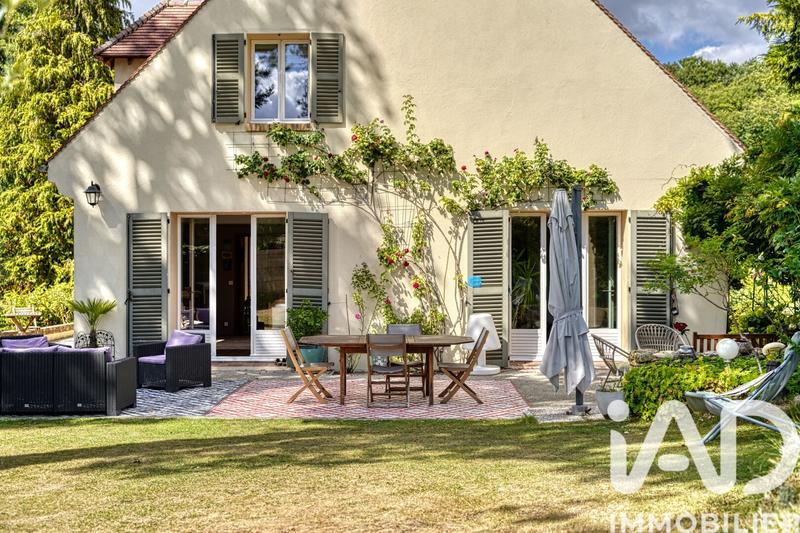 Maison - 180 m² - 6 pièces