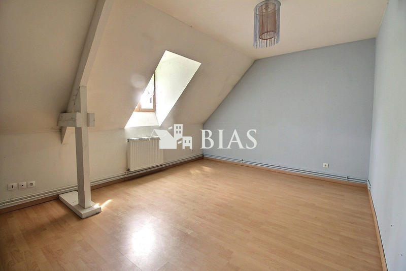 Maison - 151 m² - 6 pièces