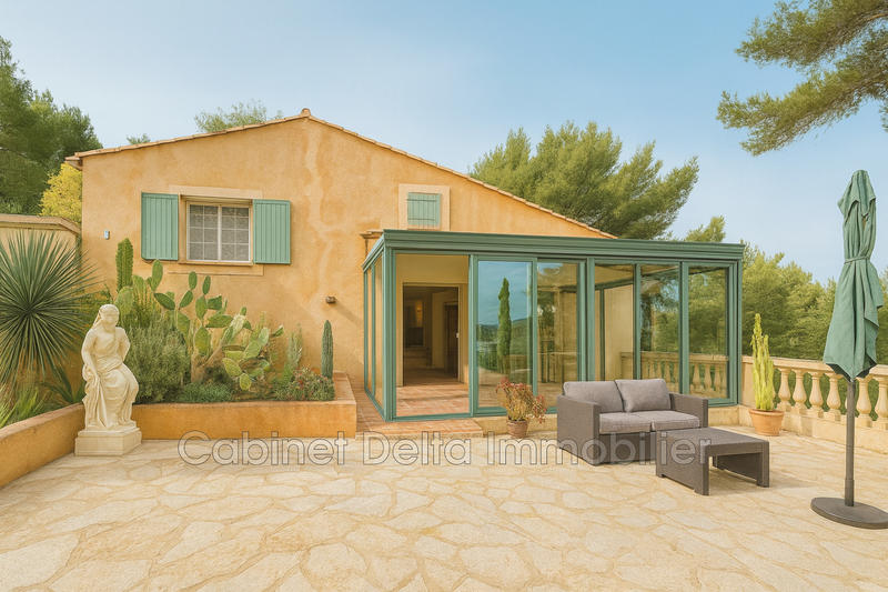 Maison - 267 m² - 6 pièces