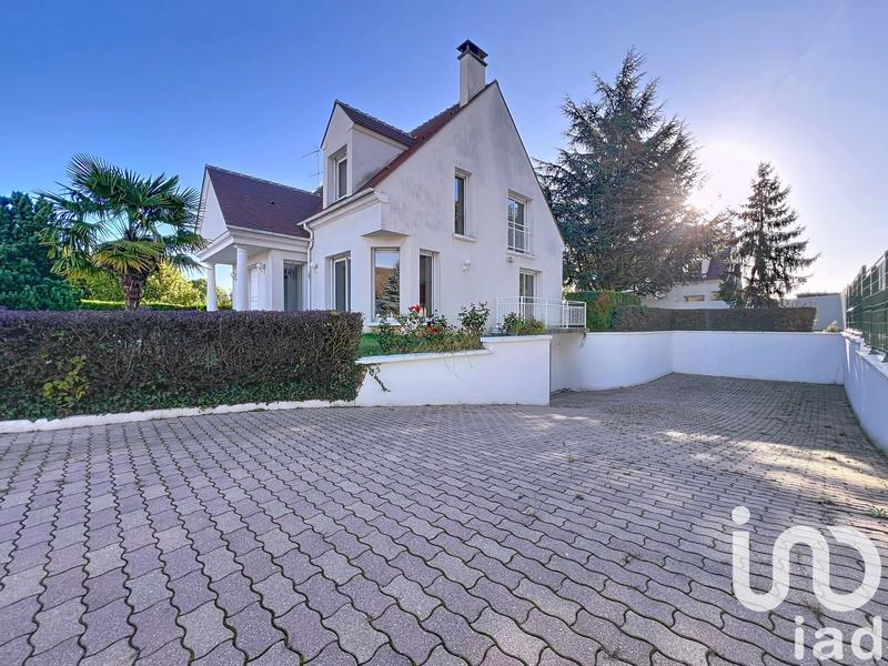 Maison - 184 m² - 7 pièces