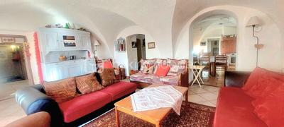 Appartement - 185 m² - 7 pièces