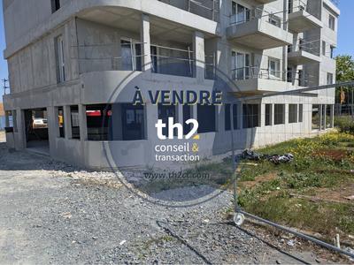Local commercial - 284 m²