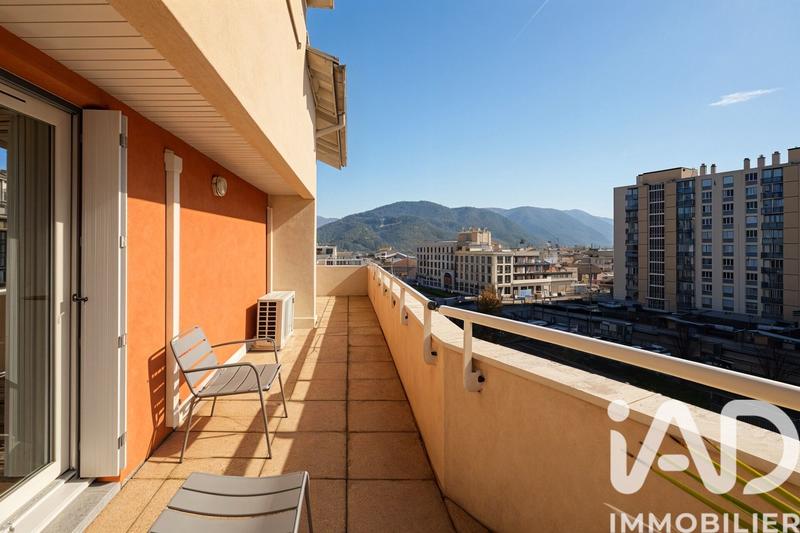 Appartement - 116 m² - 5 pièces