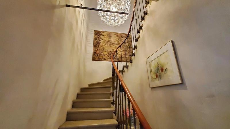 Maison traditionnelle - 205 m² - 7 pièces