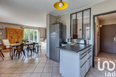 Maison - 99 m² - 5 pièces