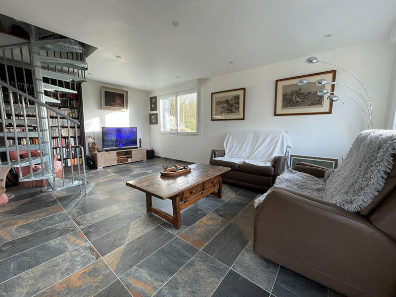 Maison - 104 m² - 4 pièces