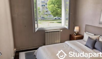 Chambre - 9 m² - 1 pièce