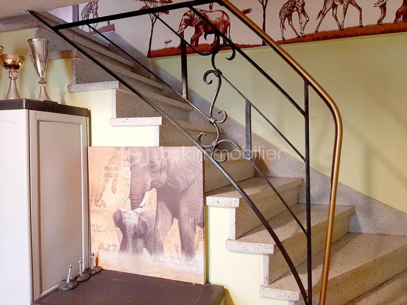 Propriété - 123 m² - 5 pièces