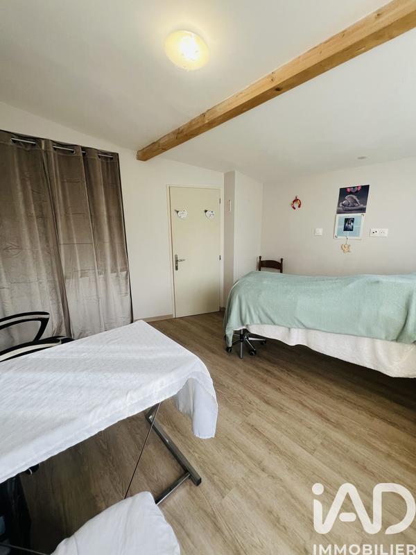 Maison - 180 m² - 5 pièces