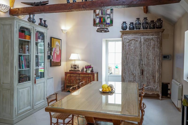 Maison - 413 m² - 10 pièces