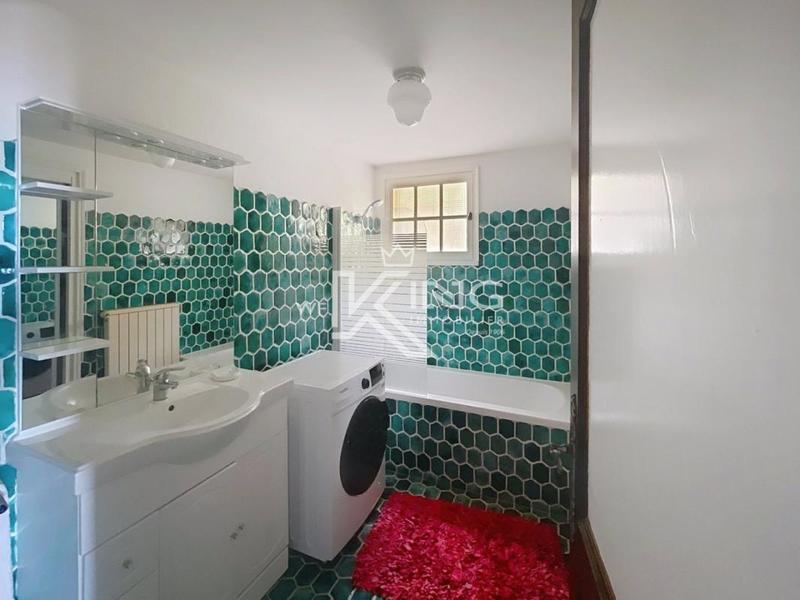 Villa - 212 m² - 6 pièces