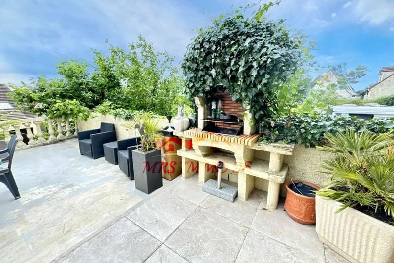 Maison - 117 m² - 7 pièces